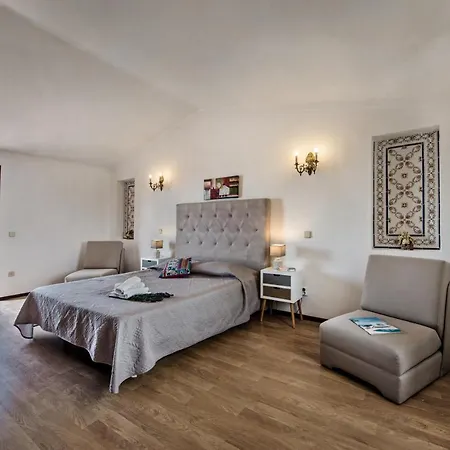 Isabel By Algarve Holidays * Gale (Albufeira)