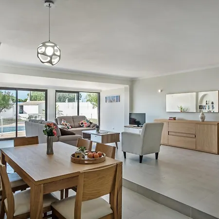 Villa Isabel By Algarve Holidays