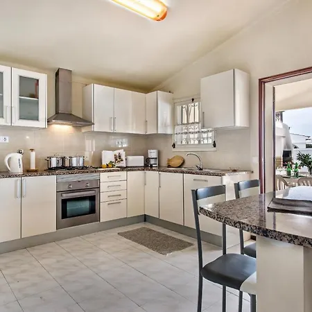 Isabel By Algarve Holidays Villa *