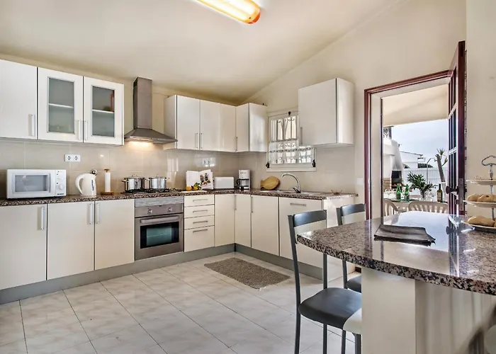 Isabel By Algarve Holidays Villa *