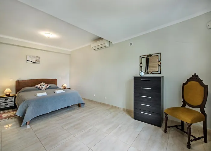 Isabel By Algarve Holidays * Gale (Albufeira)