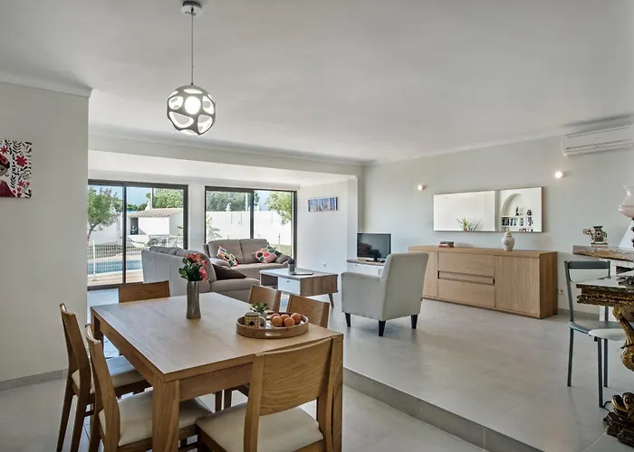 Villa Isabel By Algarve Holidays