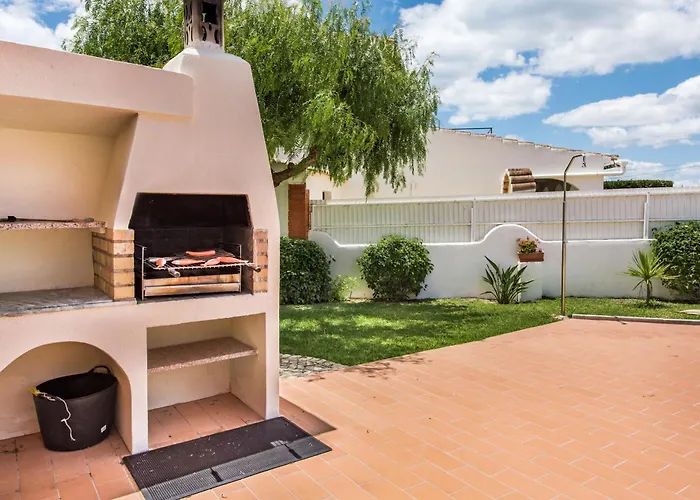 Villa Isabel By Algarve Holidays Gale (Albufeira)